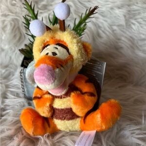 Disney Winnie the pooh Tigger Bee eastern Plush Keychain